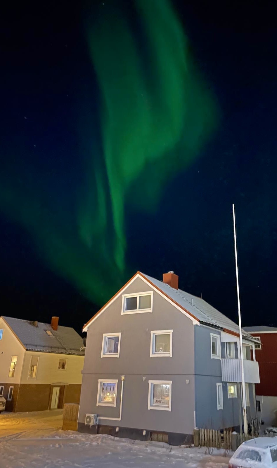 noorderlicht boven het huis.jpeg